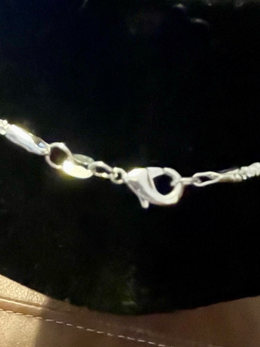 Gucci authentic Silver Heart Tag Necklace - Picture 3 of 5